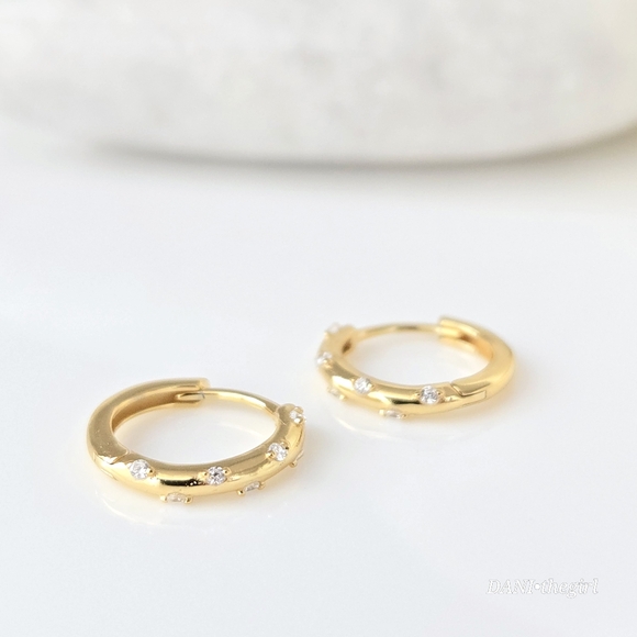 NEW 18K Gold Plated Sterling Silver CZ Diamond Huggie Hoop Earrings - Picture 3 of 8